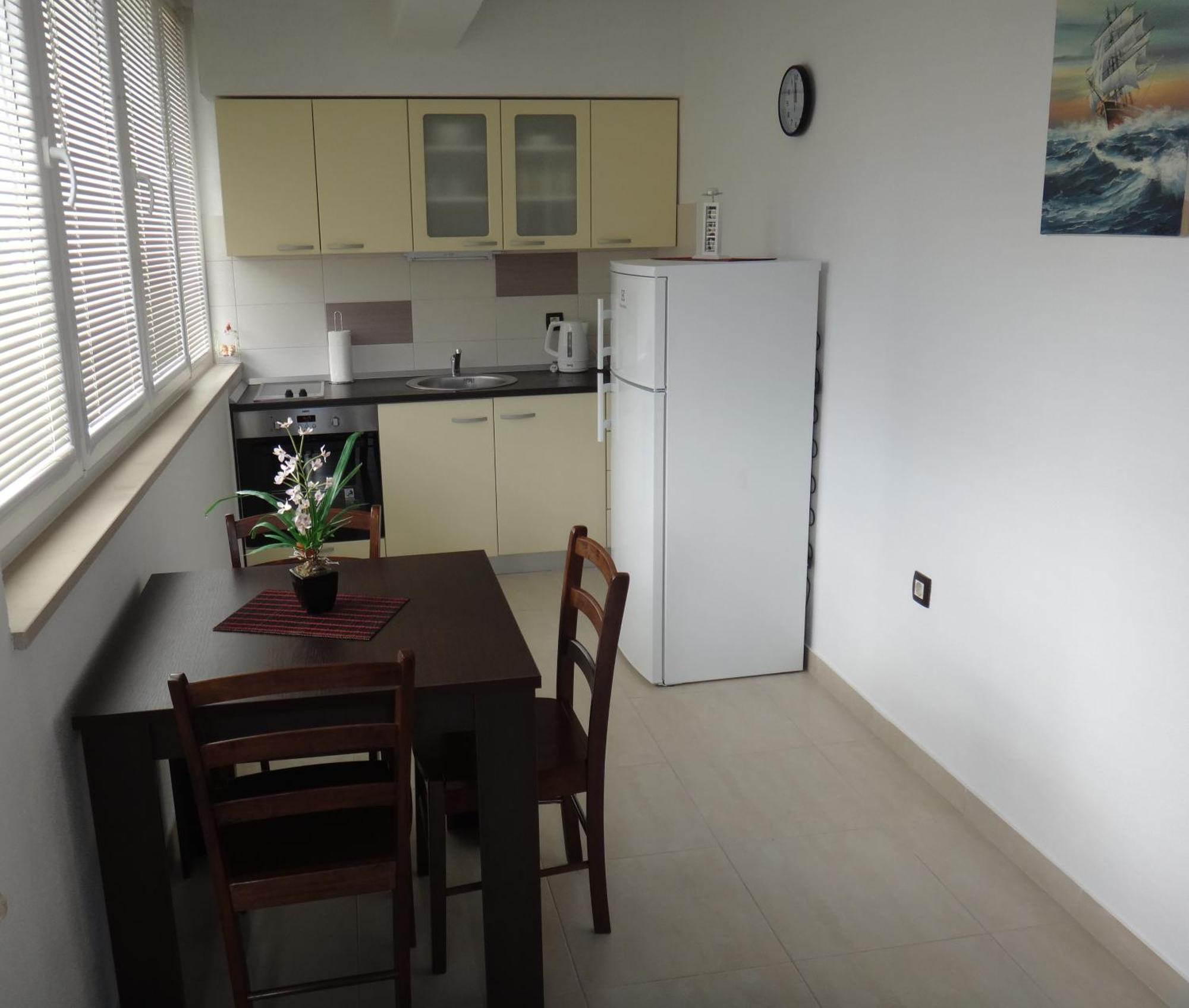 Apartments Selina Vinisce Luaran gambar
