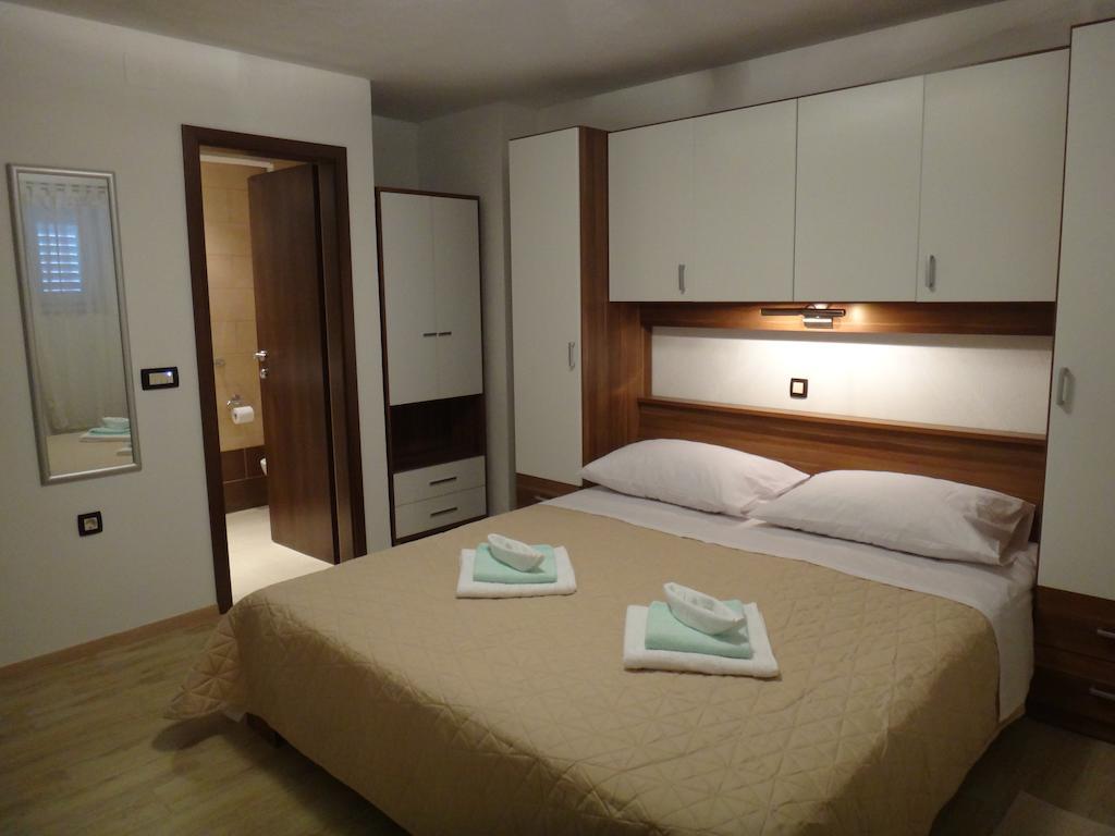 Apartments Selina Vinisce Bilik gambar