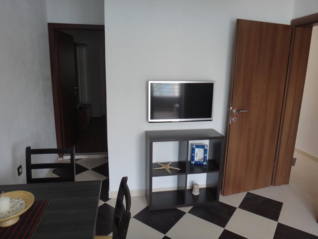Apartments Selina Vinisce Luaran gambar