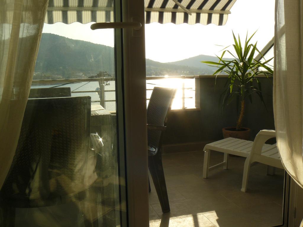 Apartments Selina Vinisce Luaran gambar
